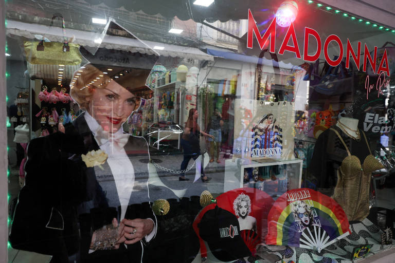 Rio de Janeiro já está no clima para Show da Madonna em Copacabana, confira as imagens