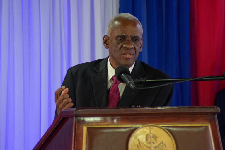 Edgard Leblanc, nomeado novo presidente do Haiti, discursa em Porto Príncipe