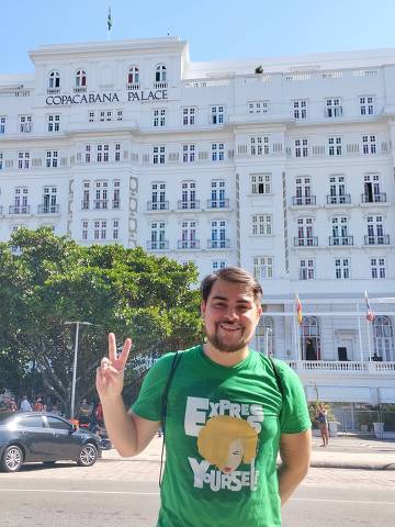 O publicitário Rafael Froner, fã de Madonna e dono do canal Café com o Rafa, que conseguiu ingresso para área VIP do show em Copacabana