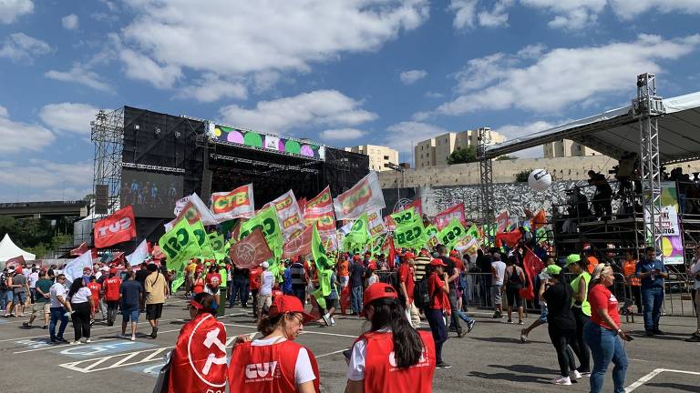 Ato das centrais sindicais no 1º de Maio Unificado, na Neo Química Arena, em Itaquera