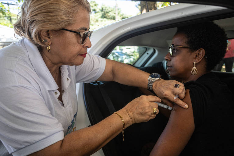 Campanha de vacinação em Salvador (BA)