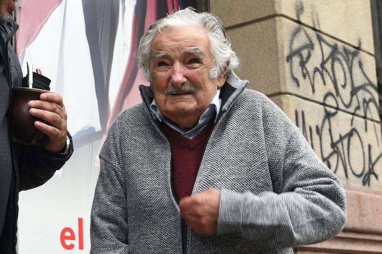 Mujica diz não ter medo da morte e descarta tratar tumor fora do Uruguai