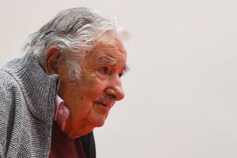 TOPSHOT - Uruguayan former President Jose Mujica looks on during a press conference at the headquarters of the Movimiento de Participacion Popular (Movement of Popular Participation, MPP) party in Montevideo on April 29, 2024. Uruguay's leftist ex-leader Jose Mujica, once known as the world's 