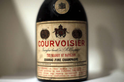 FILE PHOTO: A bottle of Courvoisier, Fine Champagne Cognac 1884 is displayed, as apart of Christie's; unique vertical of vintage Cognac and Armagnac from each U.S. Presidential term from George Washington through Jimmy Carter sale, in New York, April 12, 2016. REUTERS/Brendan McDermid/File Photo ORG XMIT: FW1