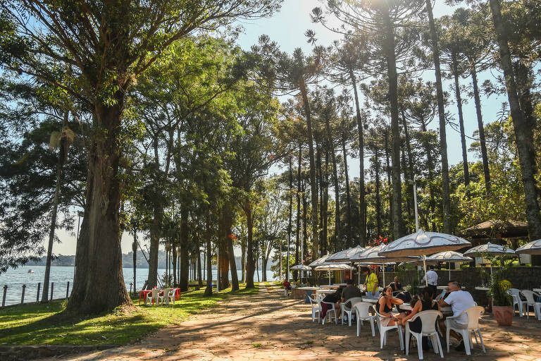 Área para almoço no clube