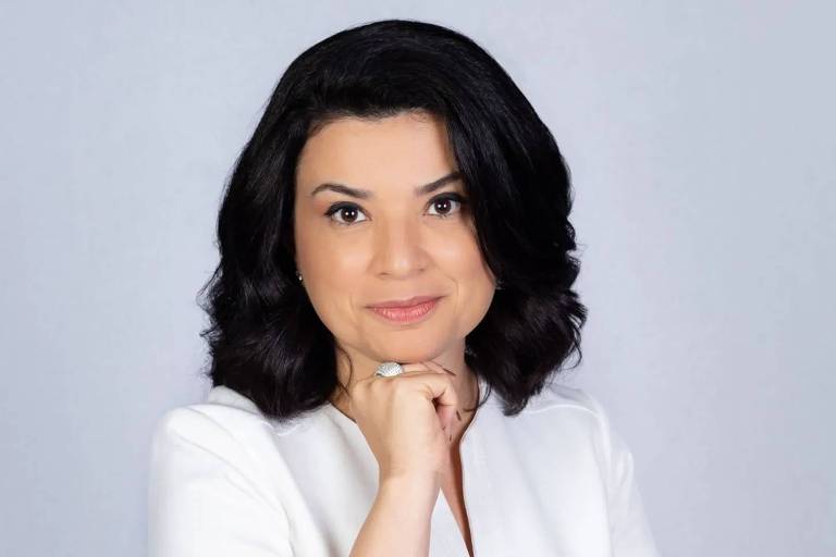 Raquel Landim pede demissão e deixa a CNN Brasil após cinco anos