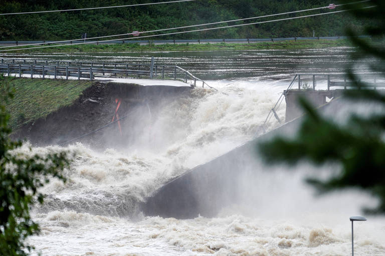 O que causa os desastres em represas