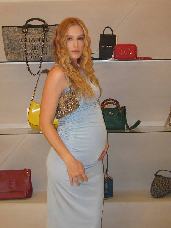 Fiorella Mattheis está grávida do seu segundo filho com Roberto Marinho Neto, o bebe receberá o nome de José