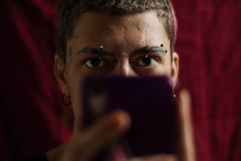Reconhecimento facial erra gênero de pessoa trans