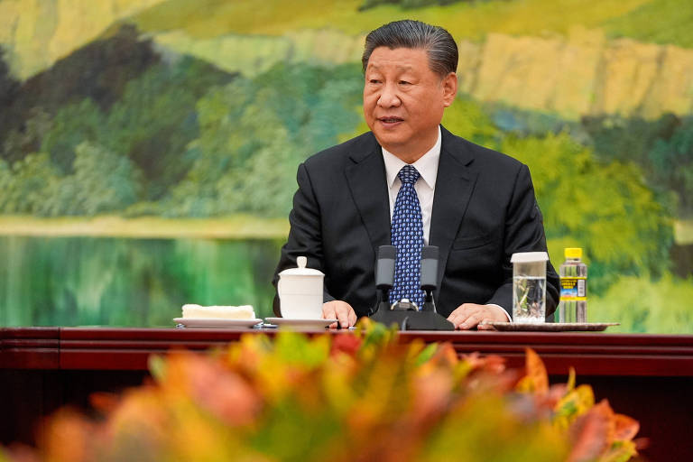 Xi vai à Europa com problemas difíceis demais para uma única viagem