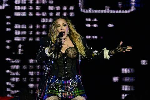 TOPSHOT - US pop star Madonna performs onstage during a free concert at Copacabana beach in Rio de Janeiro, Brazil, on May 4, 2024. . Madonna ended her The Celebration Tour with a performance attended by some 1.5 million enthusiastic fans. (Photo by Pablo PORCIUNCULA / AFP)