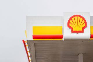 Shell Oil Posts Strong Quarterly Profits