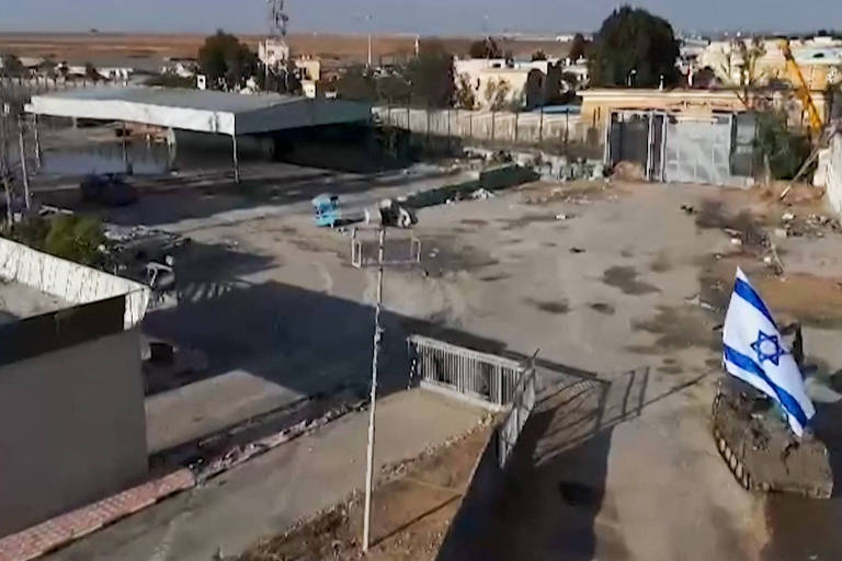 Israel toma passagem de Rafah e avança sobre cidade lotada de deslocados; vídeo