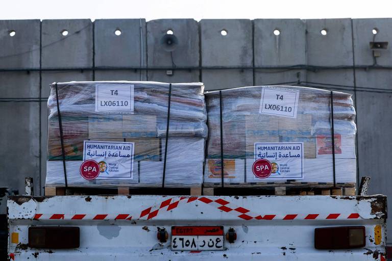 Israel diz ter reaberto passagem de ajuda em Gaza, mas agência da ONU nega