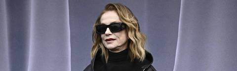 French actress Isabelle Huppert poses as she arrives for the presentation of creations by Balenciaga for the Women Ready-to-wear Fall-Winter 2024/2025 collection as part of the Paris Fashion Week, in Paris on March 3, 2024. (Photo by JULIEN DE ROSA / AFP)