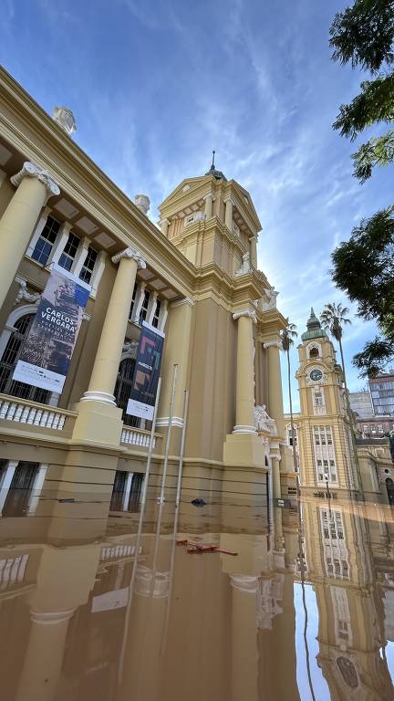 Museu de Arte do Rio Grande do Sul, o Margs, afetado pelas enchentes que se abatem sobre Porto Alegre