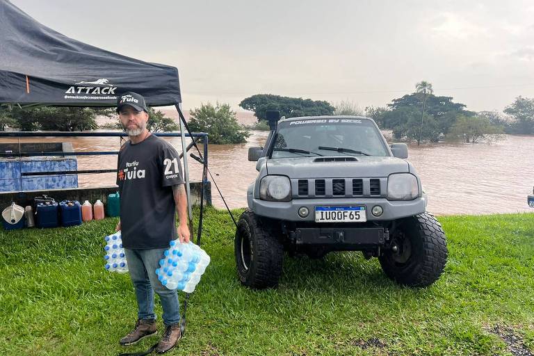 Everson Suarez Lopes, o Chuck do grupo de jipeiros Partiu Tuia, trabalha no apoio aos resgates das vítimas das enchentes do Rio Grande do Sul