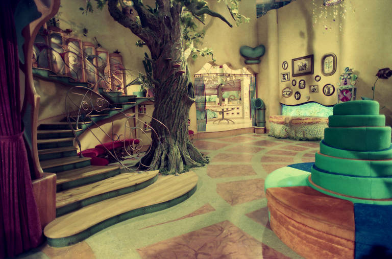 O cenário vazio, antes de um dia de gravações