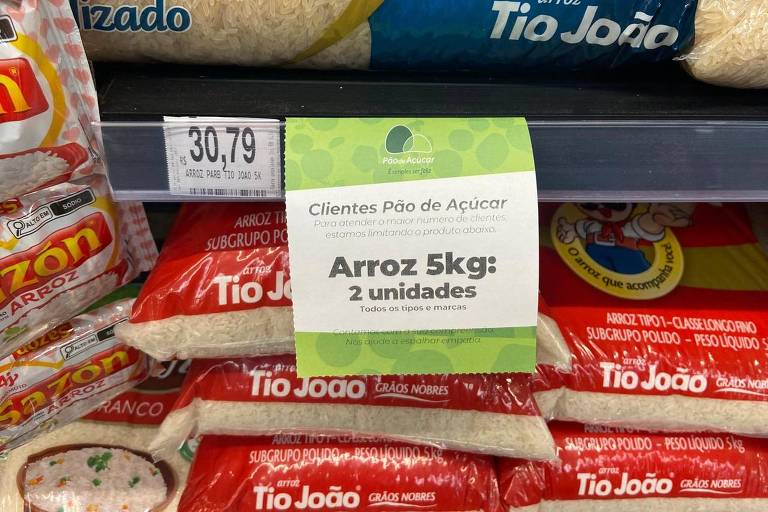 Supermercado Pão de Açúcar limita venda de arroz, leite, óleo de soja e feijão em meio a enchentes no RS