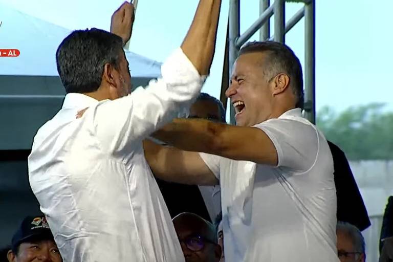 Arthur Lira (PP-AL), presidente da Câmara dos Deputados, e o ministro dos Transportes, Renan Filho (MDB) em mesmo palanque para evento de Lula apesar das rivalidades