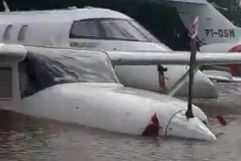 Aeroporto Salgado Filho, em Porto Alegre, é novamente atingido por enchente