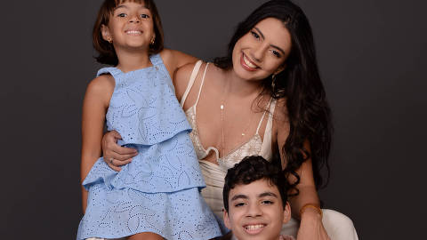 Fernanda Bande com os filhos Marcelo e Laura