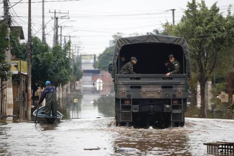 Chuvas deixam RS em alerta em meio a temor de nova inundação recorde no Guaíba