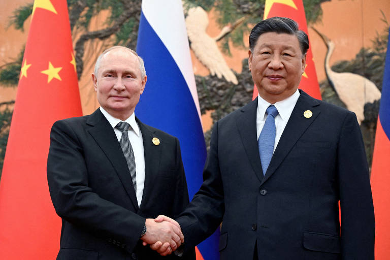 'A convite de Xi', Putin viaja a Pequim na quinta