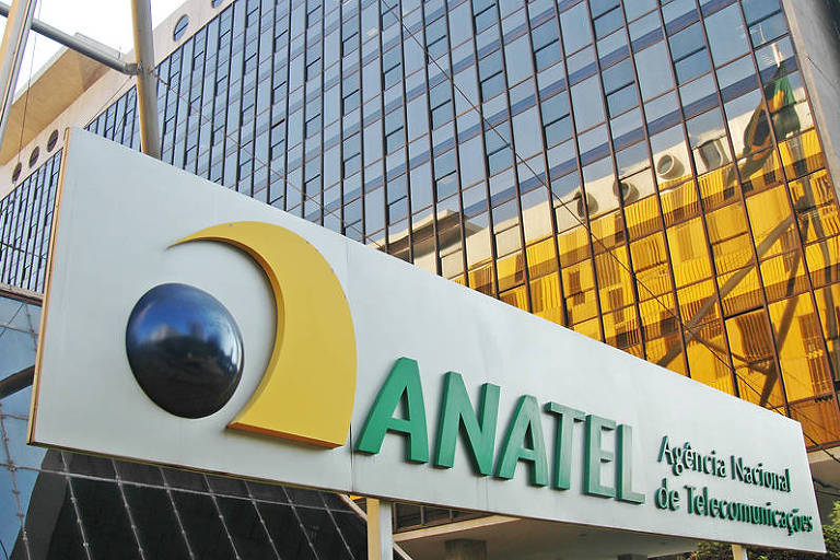 Fachada da sede da Anatel (Agência Nacional de Telecomunicações), em Brasília