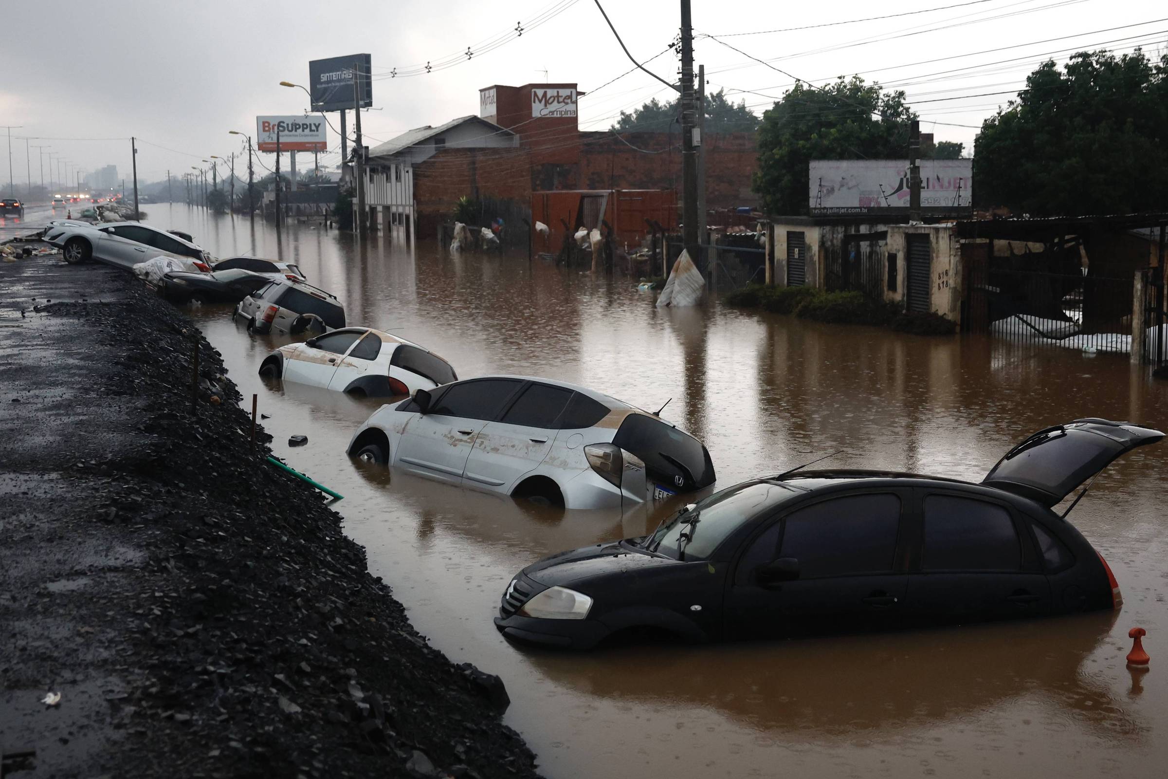 As propostas em análise no Congresso que podem intensificar catástrofes como as do RS