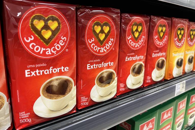 6) A maior empresa de café do Brasil é o grupo 3corações. Além da marca 3 Corações, ele é dono de rótulos como Santa Clara, Pimpinela, Brasileiro, Fort, Iguaçu, Itamaraty, Letícia, Fino Grão, Cirol, Doutor, Divinópolis, Toko, Café Manaus e Cruzeiro.