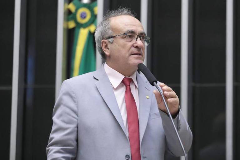 Líder da bancada gaúcha, petista diz que batalhará pela anistia da dívida do RS