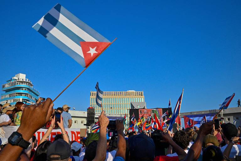 EUA retiram Cuba da lista de países que não cooperam na luta contra terrorismo