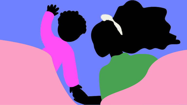 A ilustração tem um fundo lilás e a imagem de uma mãe e seu filho, uma criança, dormindo de mãos dadas. Ela usa uma blusa verde clara, a criança usa um pijama cor de rosa e ambos estão cobertos por um lençol rosa claro.