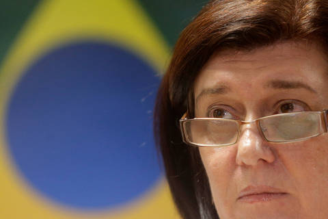 FILE PHOTO: Magda Chambriard, director of the ANP oil agency, attends a news conference in Rio de Janeiro May 23, 2013.    REUTERS/Ricardo Moraes/File Photo ORG XMIT: FW1