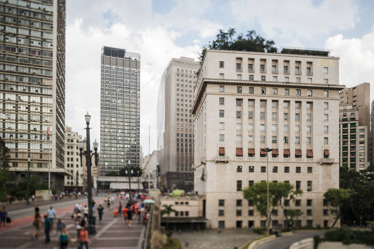 O Edifício Matarazzo, também conhecido como Palácio do Anhangabaú, é a sede da prefeitura da cidade de São Paulo desde 2004.