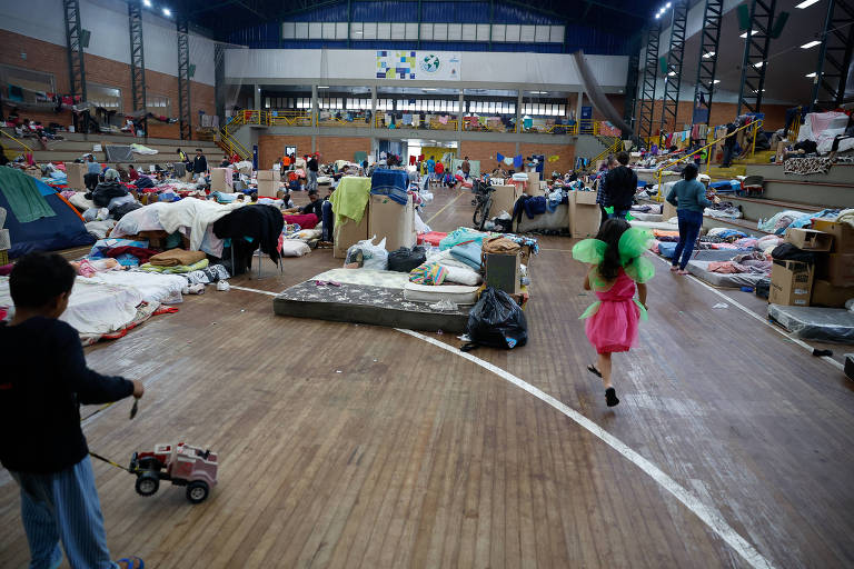 Abrigo para pessoas atingidas pelas enchentes em São Leopoldo, município da região metropolitana de Porto Alegr