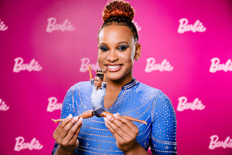 Ginasta brasileira Rebeca Andrade é homenageada pela Barbie em projeto Mulheres Inspiradoras