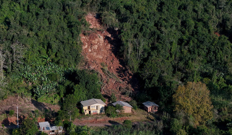 Desastres climáticos do Brasil em regiões de mata atlântica