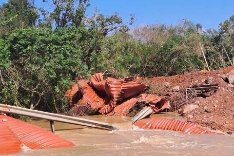 Comunidade Pekuruty, de indígenas Guarani, na cidade de Eldorado do Sul, no Rio Grande do Sul, inundada pelas chuvas e enchentes que atingem o estado (Crédito: Claudio Acosta/arquivo pessoal)