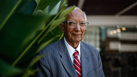 BRASILIA, DF,  16-05-2024 O professor Rattam Lal, vencedor do prêmio Nobel da Paz, no HOtel MElia   (FOTO  Gabriela Biló /Folhapress)