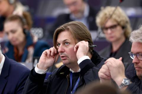 (FILES) Maximilian Krah, Member of the European Parliament of the German far-right Alternative for Germany (AfD) party attends a voting session as part of a plenary session at the European Parliament in Strasbourg, eastern France, on April 23, 2024. Germany's far-right AfD party on May 22, 2024 banned its leading candidate from EU election campaign events, as it battled to draw a line under a series of scandals that has sparked a break with its French allies. Maximilian Krah, the Alternative for Germany's top candidate in the upcoming vote, is being investigated for suspicious links to Russia and China. Compounding the AfD's woes, comments Krah made over the weekend about the SS paramilitary force in Nazi Germany led France's National Rally (RN) party to announce a split with the AfD on May 22, 2024. (Photo by FREDERICK FLORIN / AFP) ORG XMIT: 4461