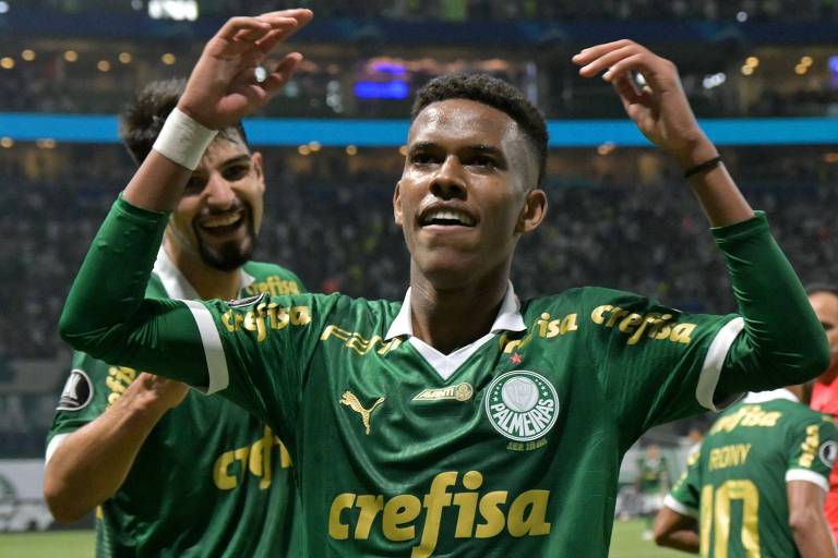 Estevão comemora primeiro gol com a camisa do Palmeiras contra o Liverpool-URU, na Copa Libertadores