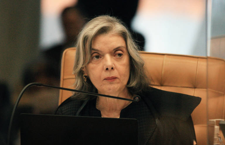 Única mulher na composição atual do Supremo, Cármen Lúcia completará 75 anos em abril de 2029; ela foi indicada durante o segundo mandato do presidente Lula (PT), em 2006