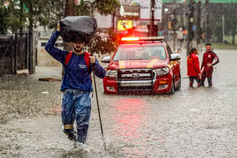 Porto Alegre (RS), 23/05/2024 ? CHUVAS/ RS - ENCHENTES - Volta a chover forte em Porto Alegre. 
Foto: Rafa Neddermeyer/Agência Brasil ORG XMIT: Fabio Rodrigues-Pozzebom/ Agênc DIREITOS RESERVADOS. NÃO PUBLICAR SEM AUTORIZAÇÃO DO DETENTOR DOS DIREITOS AUTORAIS E DE IMAGEM