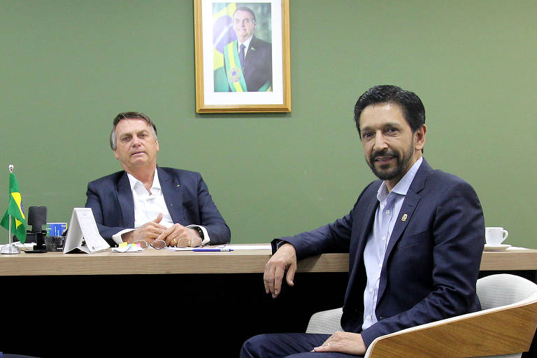 Aliados de Nunes se dividem em relação à proximidade que ele deve manter com Bolsonaro; aqueles declaradamente bolsonaristas veem vantagens para Nunes em estar próximo ao ex-presidente, enquanto emedebistas pregam certa distância, a fim de evitar rejeição junto ao eleitorado