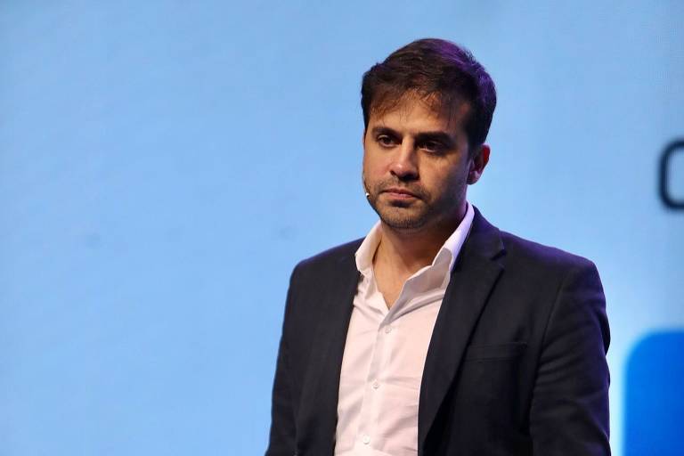 Da parte de Nunes e auxiliares, o recado tem sido conter imprevistos, como a ameaça de debandada de líderes do PL e da União Brasil; as siglas estariam insatisfeitas com o que consideram falta de espaço dado pelo prefeito na gestão