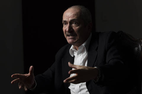 Moraes ameaça prender Aldo Rebelo por desacato em depoimento sobre trama golpista