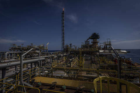 VITÓRIA, ES, 01.03.2024: A plataforma de extração de petróleo tipo FPSO, P-57 da Petrobras, no Espírito Santo. (Foto: Bruno Santos/ Folhapress) 