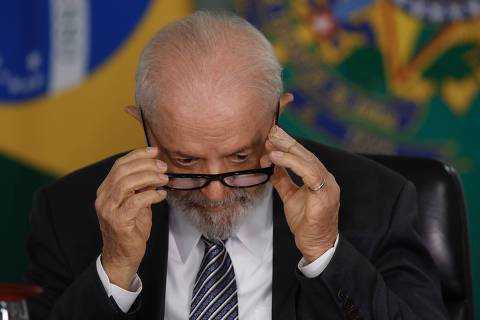 Lula resiste a corte de gastos e amplia incertezas nas contas públicas